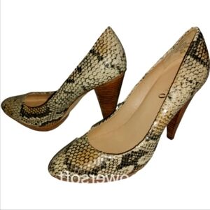 Boutique 9 snake skin print platform heels